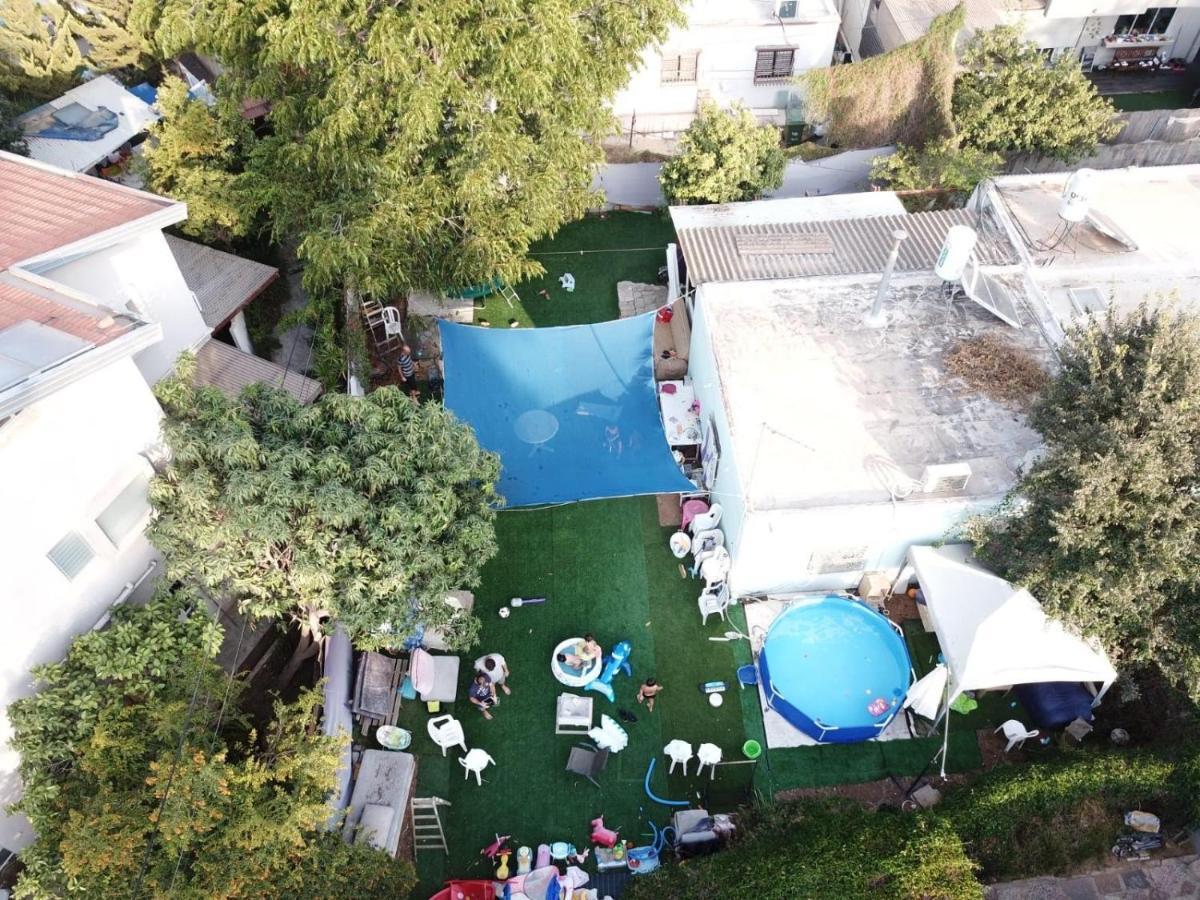 Private House With Huge Garden Casa de férias Tel Aviv